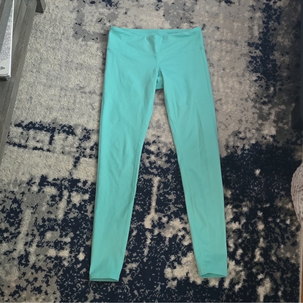 Alo Yoga leggings seafoam green Small